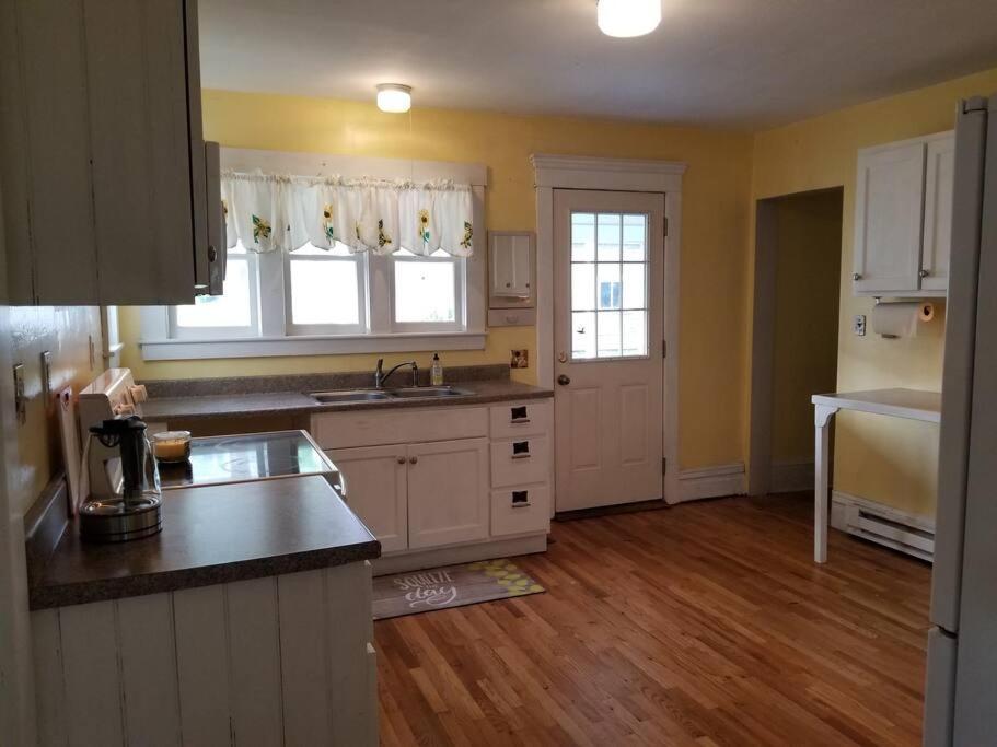 BaseCampWV-Durbin. Spacious 4 bedroom house w/yard Exterior foto