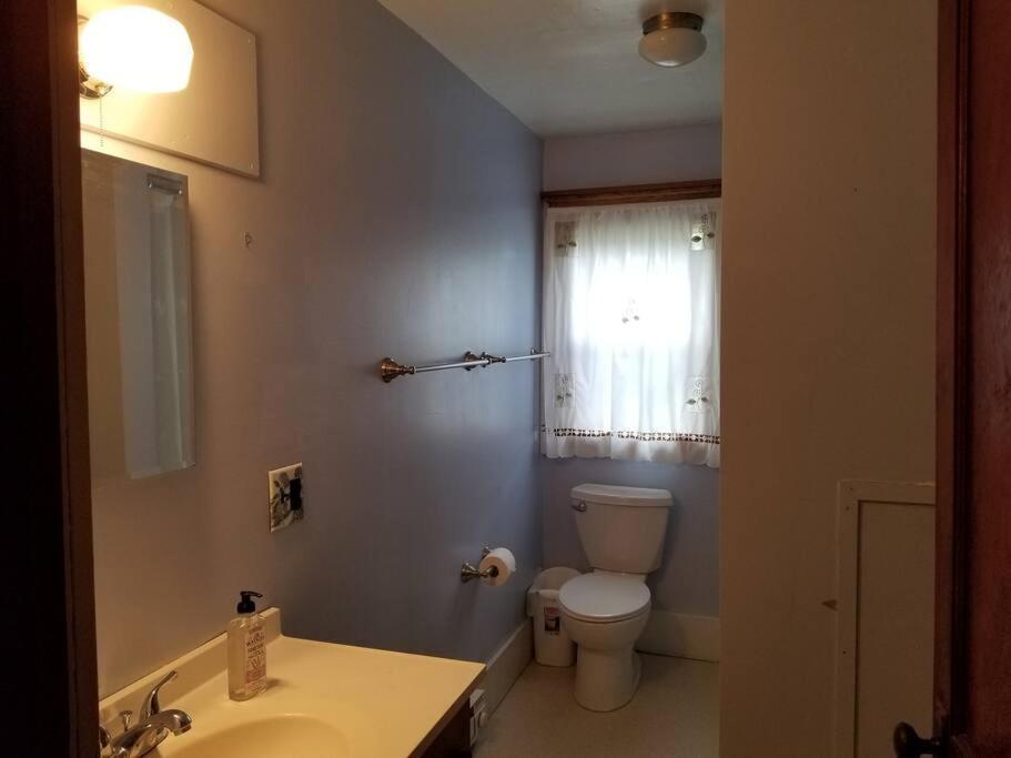 BaseCampWV-Durbin. Spacious 4 bedroom house w/yard Exterior foto